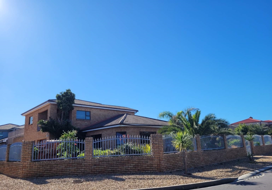 5 Bedroom Property for Sale in Goodwood Park Western Cape